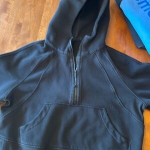 Lululemon cropped over sized Scuba hoodie